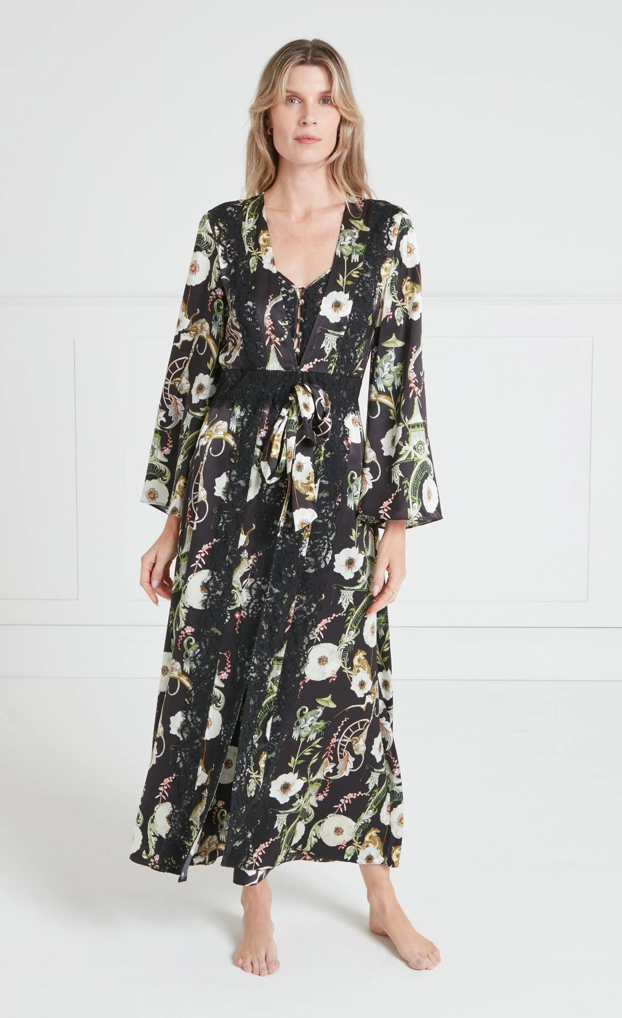 Aphrodite Robe - Black & Dark Euphoria - Image 3