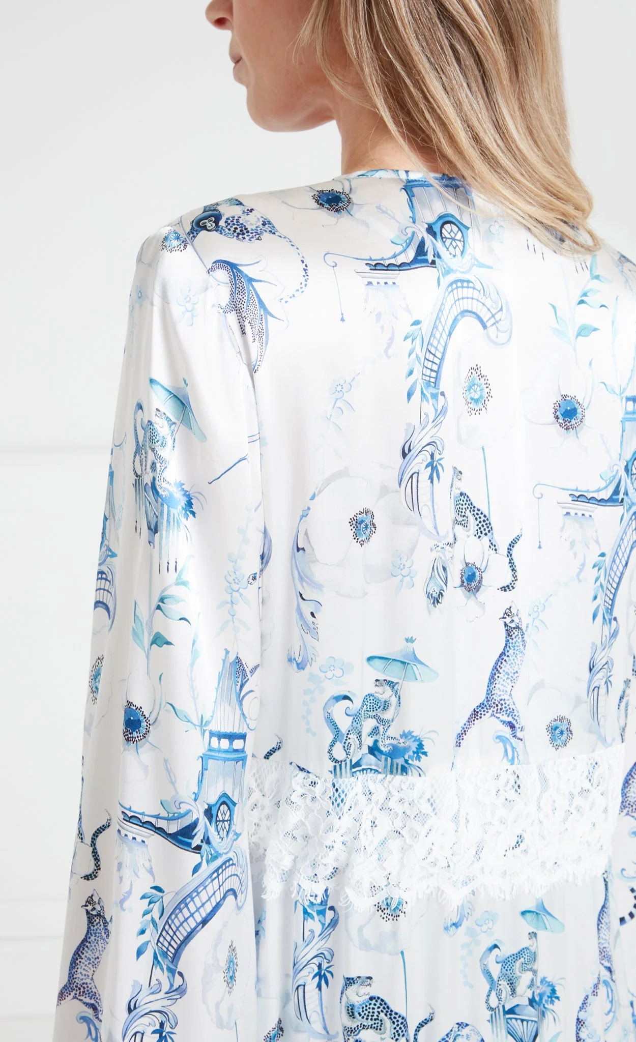 Aphrodite Robe - White & Blue Euphoria - Image 7