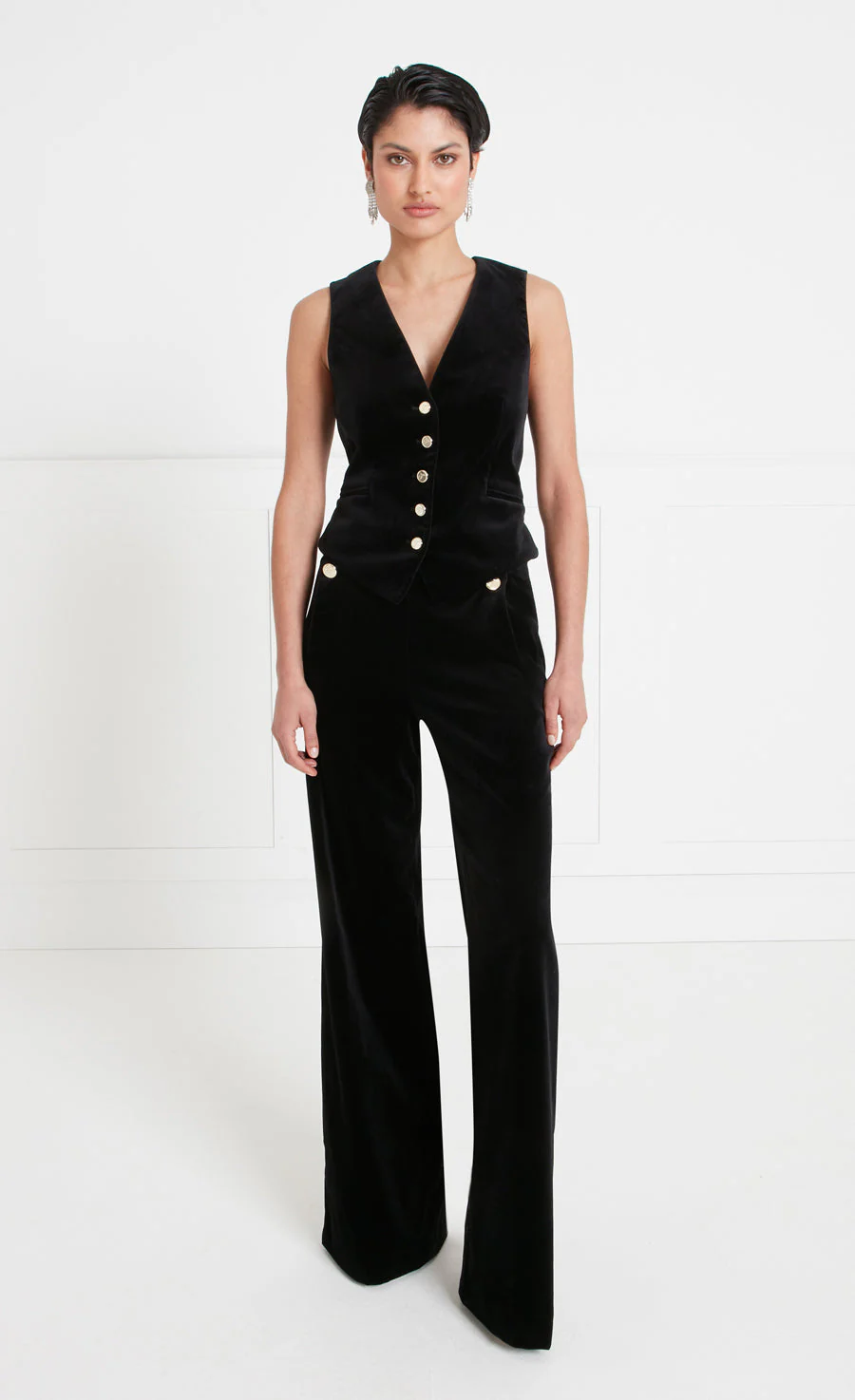 Clove Velvet Waistcoat - Black - Image 4