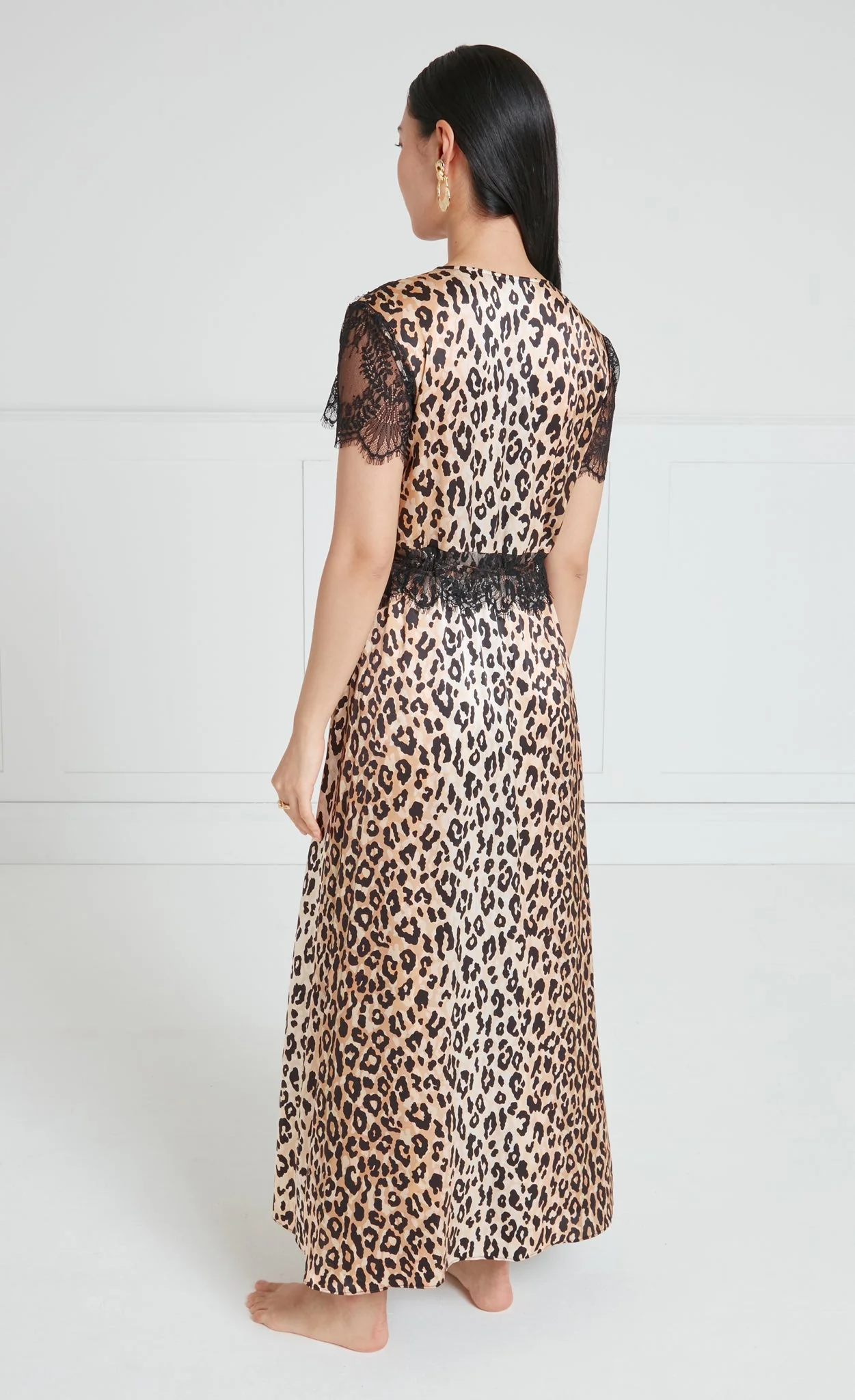 Nyx Short-Sleeve Robe - Black & Leopard - Image 5