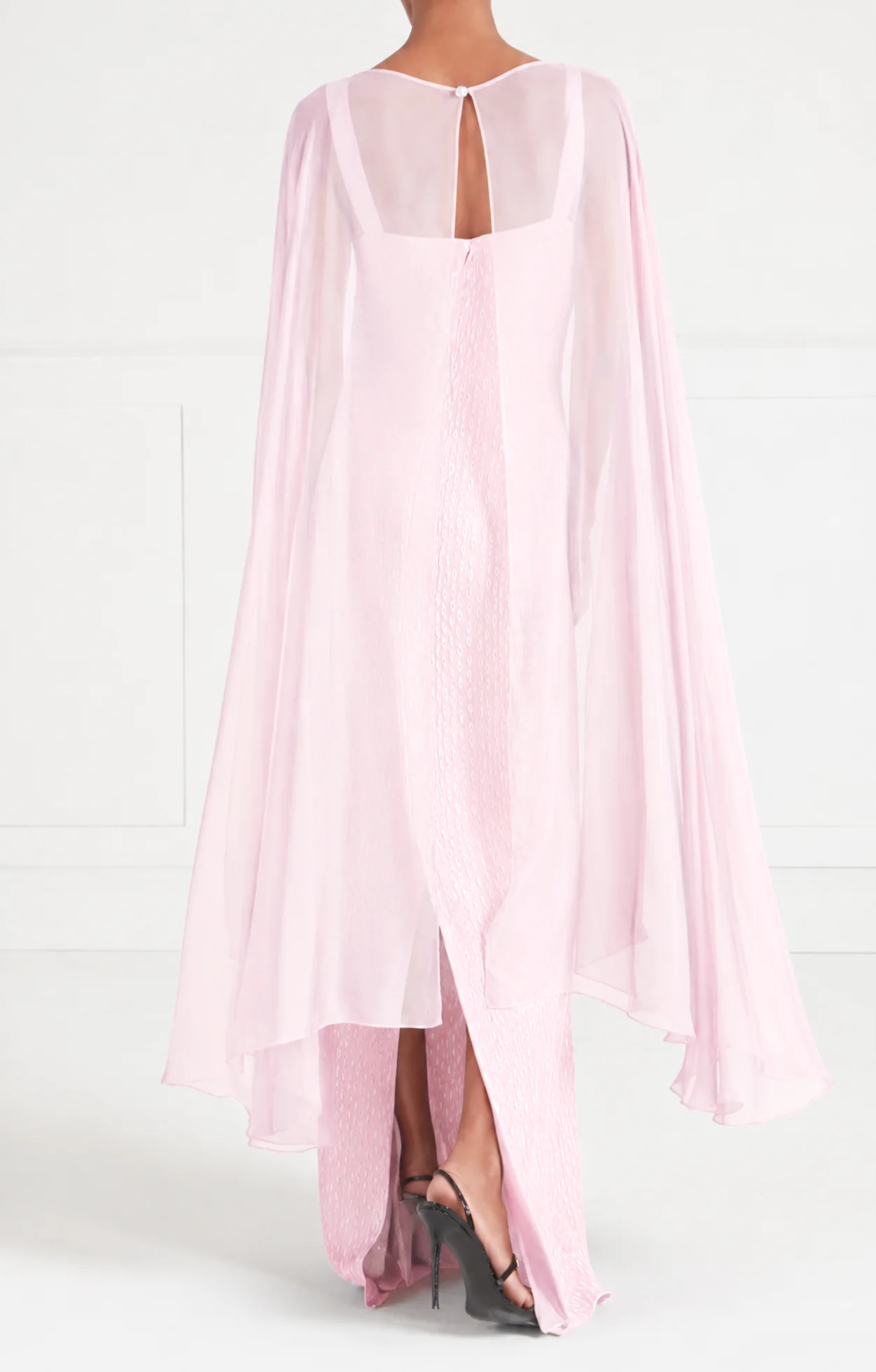 Pyramus Cape Gown - Lilac Rose - Image 4