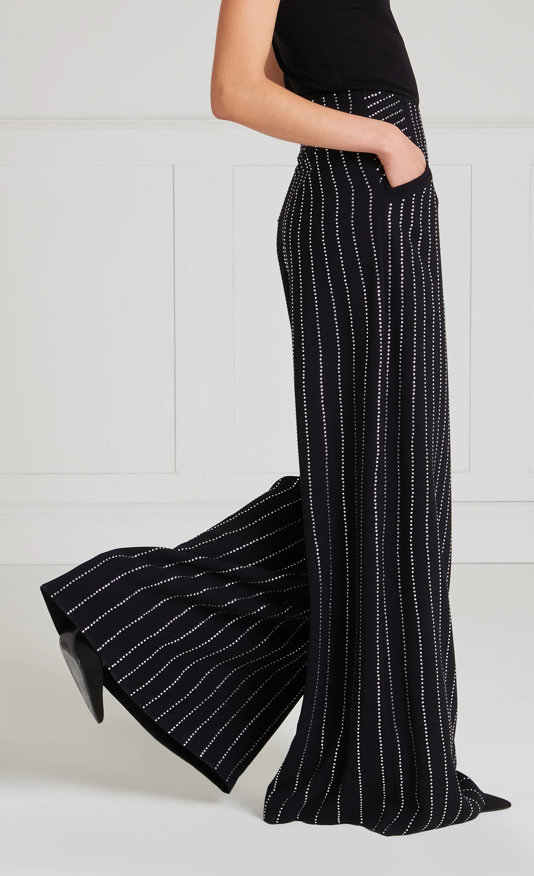 Villanelle Wide Leg Trousers - Black - Image 4